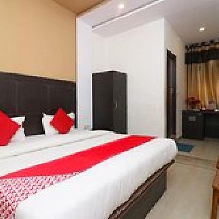 Capital O Hotel Surya Continental 勒克瑙 外观 照片